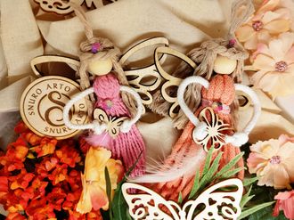 Makramé víla Amálka s motýlek