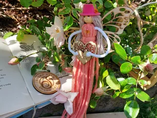 Makramé stojací víla Rosa